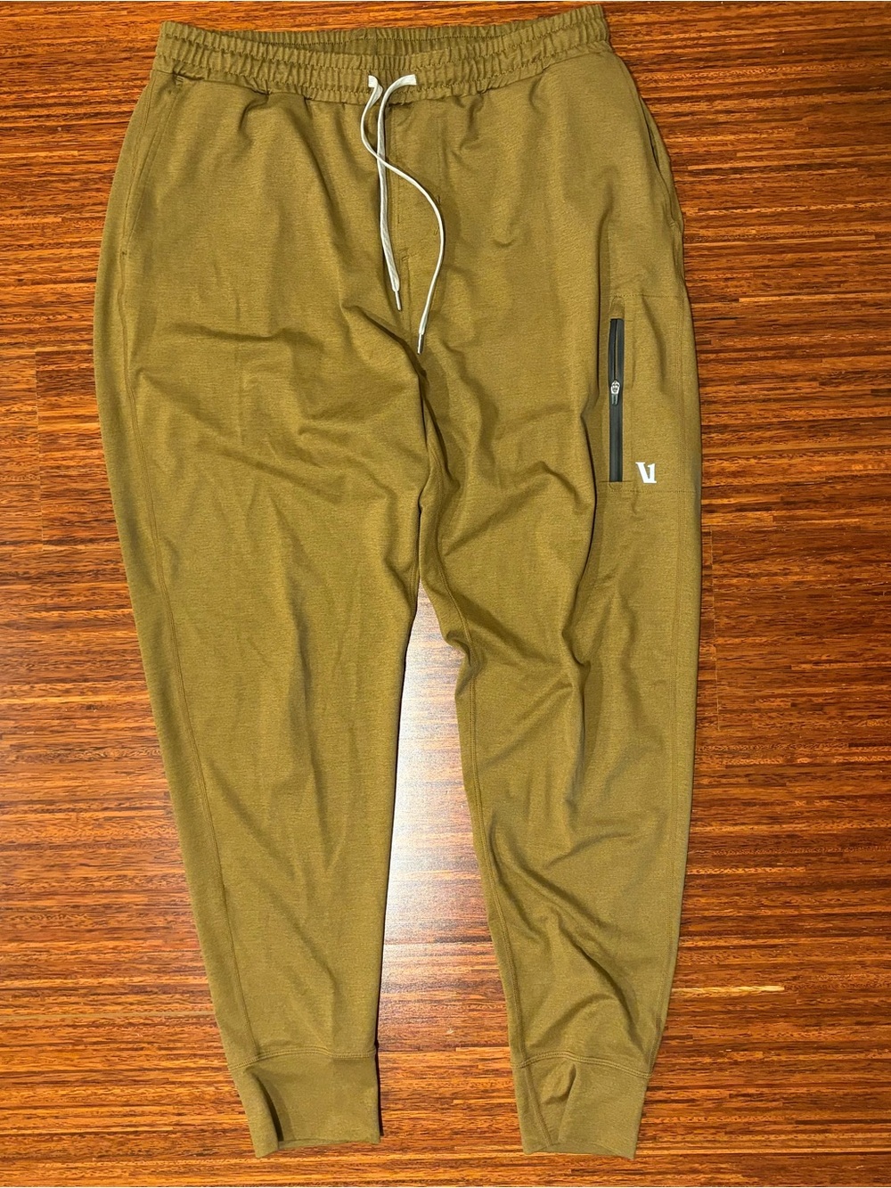 Vuori Sunday Performance Joggers Mens Acorn Brown Tapered Athletic Pants Large